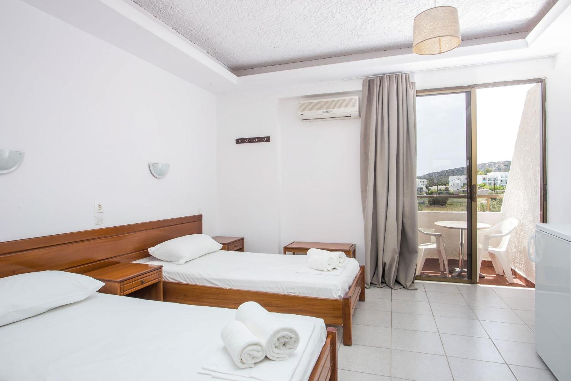 Nikos Bnb Фалираки Экстерьер фото