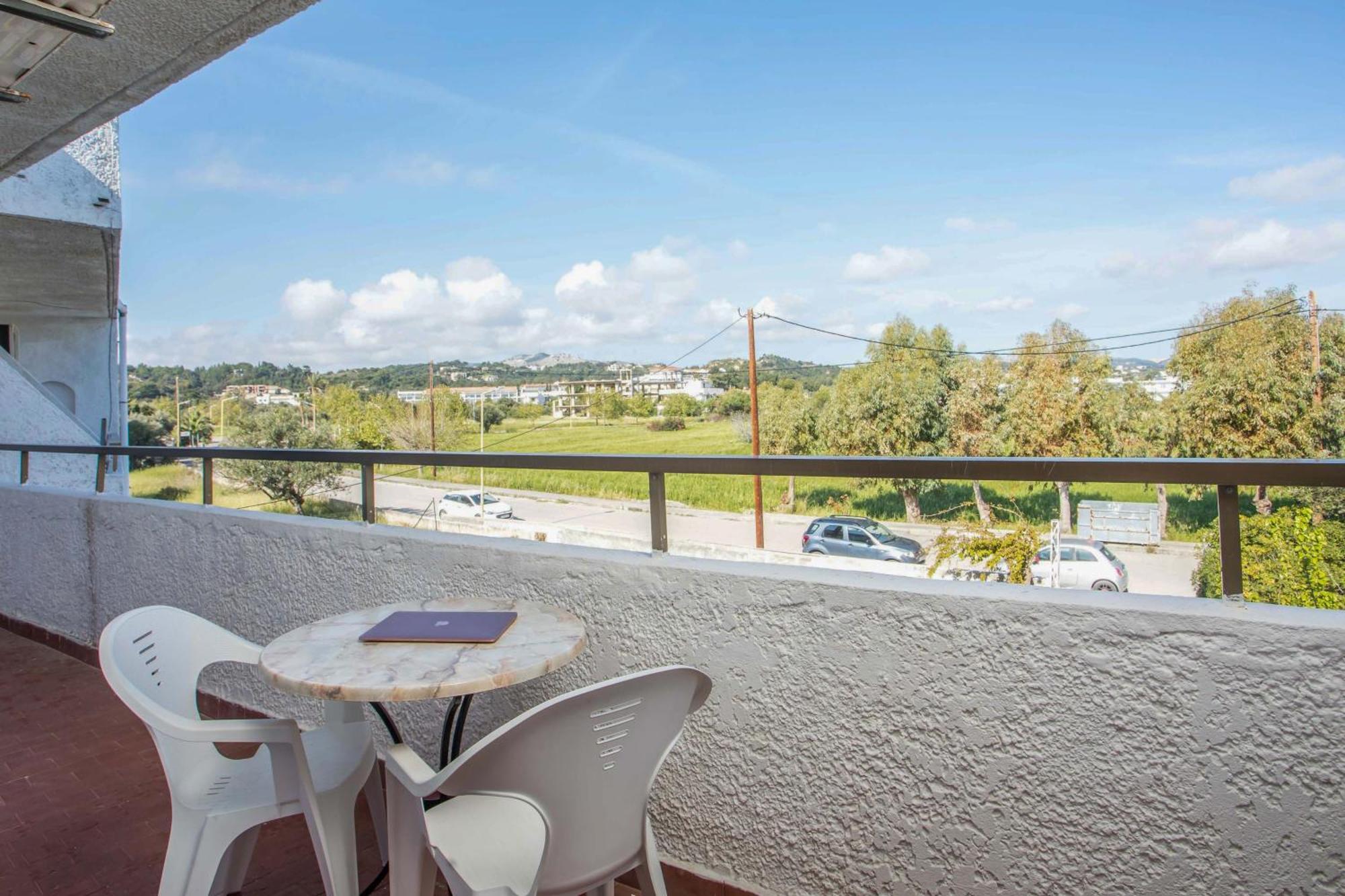 Nikos Bnb Фалираки Экстерьер фото